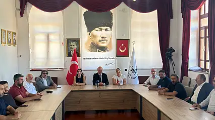 Konya'daki belediye başkanı partisinden istifa etti