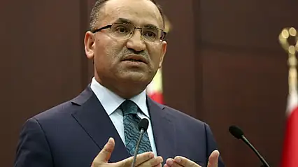 TBMM Başkan Vekili Bekir Bozdağ istifa etti