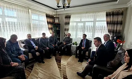 Beyşehir'de şehit annelerine anlamlı ziyaret: Anneler Günü'nde duygu dolu anlar yaşandı