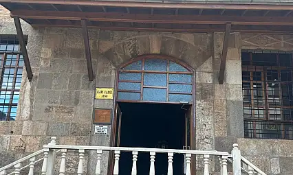 Konya'da tarihin izlerini taşıyor! Kapı Camii'nin taşları bakın nereden geldi