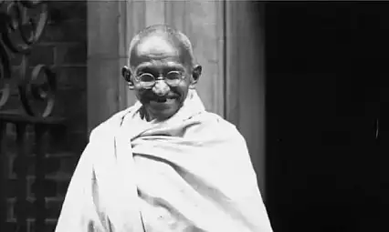 Mahatma Gandhi kimdir? Dünya barışına katkıları nelerdir?