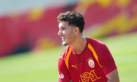 Galatasaray'ın yeni transferi Deniz Gül, ilk antrenmanına çıktı