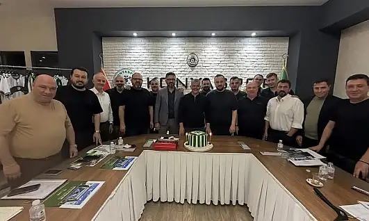 Konyaspor'da yeni  yapılanma! Başkan Ömer Atiker yeni kararları duyurdu