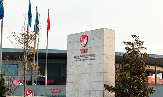 Profesyonel liglerde saygı duruşu kararı