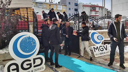 AGD'nin yardım tırları yola çıkıyor