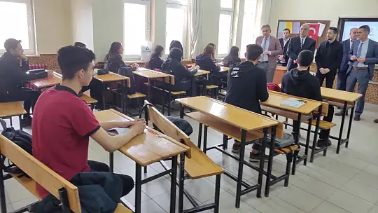 Konya Mem Müdürü Murat Yiğit Sarayönü'nde ki okullara ziyarette bulundu