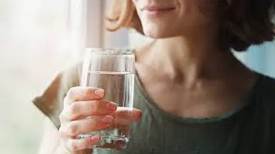 Kısa yoldan, hızlı zayıflatan diyet: Su orucu