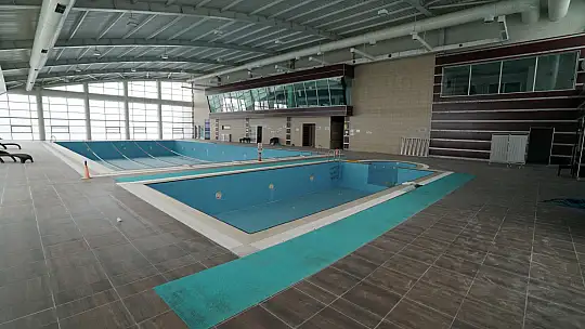 Meram Belediyesi Berlika Parkı içerisinde spor tesisini yenileniyor