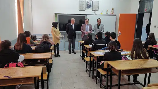 Konya Mem Müdürü Murat Yiğit Sarayönü'nde ki okullara ziyarette bulundu