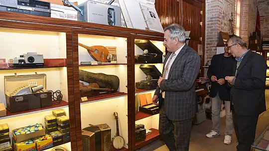 Konya MEM müdürü Yiğit eğitim müzesini ziyaret etti