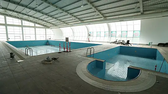 Meram Belediyesi Berlika Parkı içerisinde spor tesisini yenileniyor