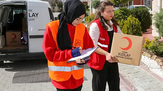 Meram'da ihtiyaç sahiplerinin yüzü ramazanda da gülüyor