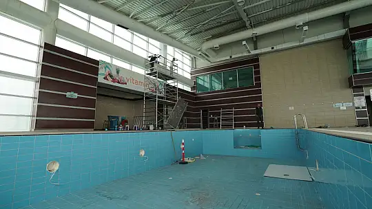 Meram Belediyesi Berlika Parkı içerisinde spor tesisini yenileniyor