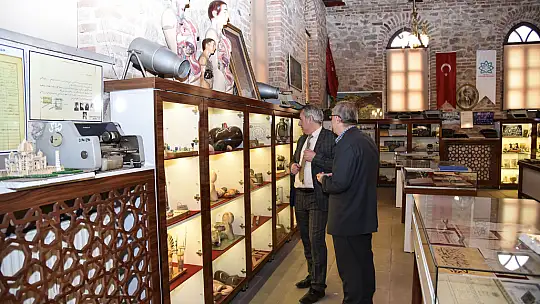 Konya MEM müdürü Yiğit eğitim müzesini ziyaret etti
