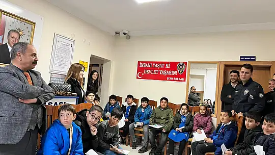 Konya Yunak'ta Öğrenciler Polis Haftasında Siren Çaldı, Devriye Gezdi