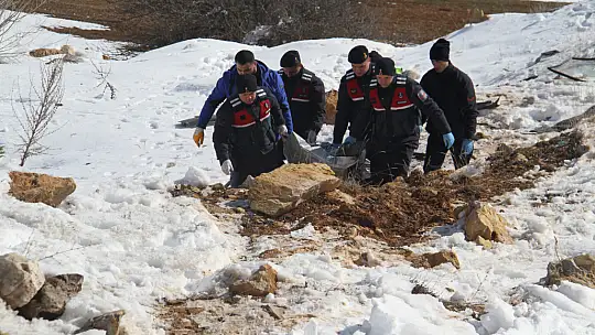 Konya'da ailelerinin haber alamadığı 2 kişinin trafik kazasında öldükleri ortaya çıktı
