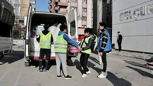 NEÜ'de eğitim gören Endonezyalı öğrenciler depremzedeler için seferber oldu