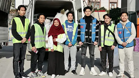 NEÜ'de eğitim gören Endonezyalı öğrenciler depremzedeler için seferber oldu