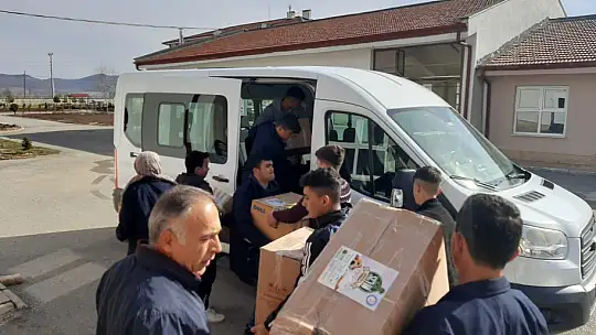 Konyalı meslek lisesinden depremzede hayvanlar için mama