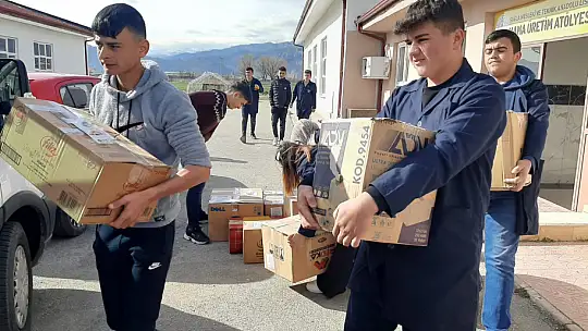 Konyalı meslek lisesinden depremzede hayvanlar için mama