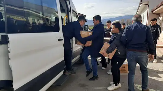 Konyalı meslek lisesinden depremzede hayvanlar için mama