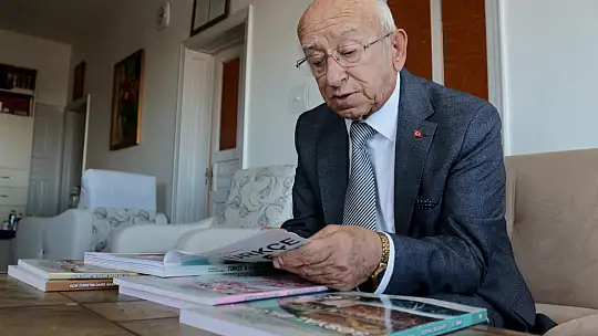 Orta okul eğitimini 84 yaşında tamamladı gençlere örnek oldu