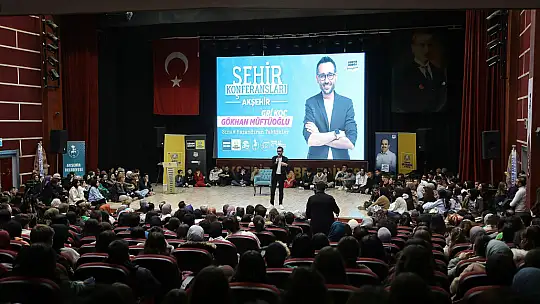 Akşehirli Öğrencilere Sınav Stratejileri Anlatıldı: Şehir Konferansları Başladı