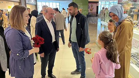 Başkan Pekyatırmacı ve Milletvekili adayı Saçkesen vatandaşlar ile buluştu