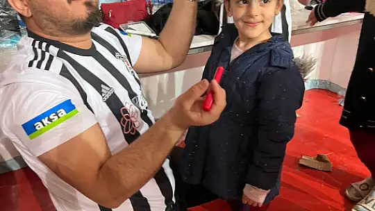 Beşiktaş Kulübünden depremzedelere destek