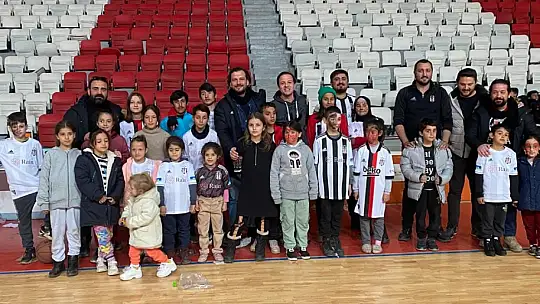 Beşiktaş Kulübünden depremzedelere destek