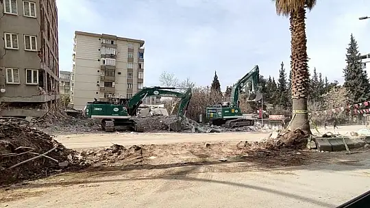 Kahramanmaraşta depremden geriye kalanlar