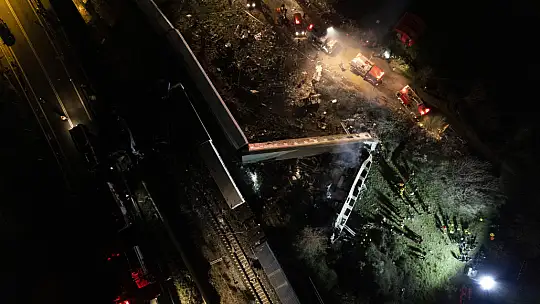 Tren kazası 32 ölü 85 yaralı