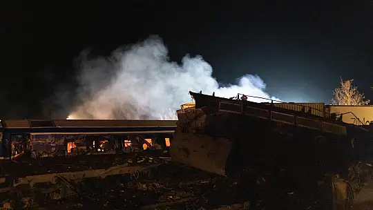 Tren kazası 32 ölü 85 yaralı