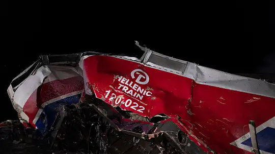 Tren kazası 32 ölü 85 yaralı