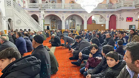 Kulu'da Beraat Kandilinde camiler doldu