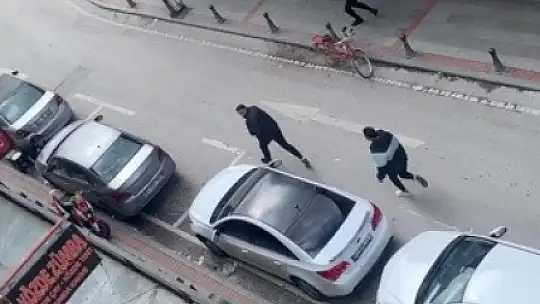 Konya'da silahlı çatışma kameralara yansıdı