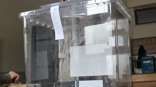 Konya'da çifte vatandaşlar sandık başına gitti