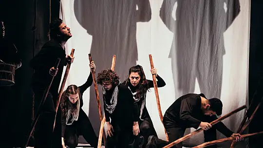 Konya Devlet Tiyatrosu Palaz adlı oyun ile seyircisiyle buluşuyor