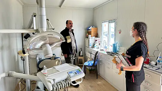 Konya Mobil Gözlük ve Diş Araçları Depremzedelere Derman Oluyor