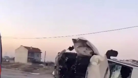 Alakova Mahallesi'nde Servis Araçları Çarpıştı: Çok Sayıda Yaralı Var