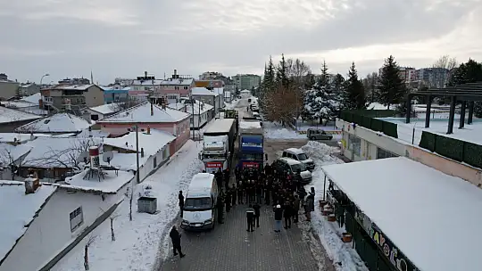 Çumra halkı deprem bölgesi için seferber oldu