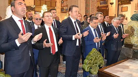 CHP Konya'da milletvekillerini tanıttı