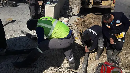 Konya Hatay'da Altyapıyı Ayağa Kaldırmak İçin Çalışıyor