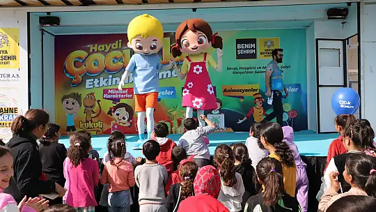 Konya Büyükşehir Depremzede Çocukların Yüzünü Güldürüyor