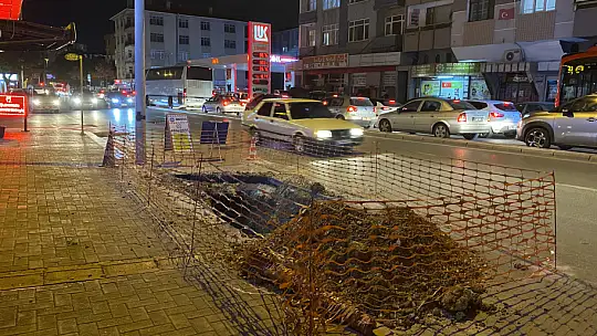 MEDAŞ'ın Kazı Alanı Trafiği Alt-Üst Etti