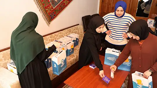 YKS'ye hazırlanan depremzede öğrenciler için başlatılan kitap kampanyası devam ediyor