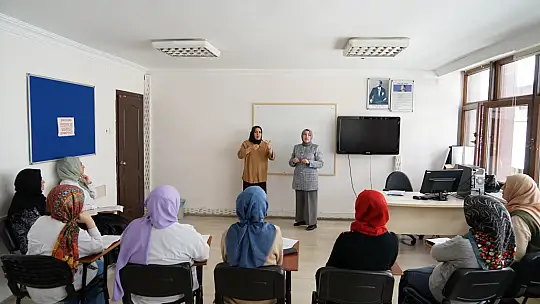 KOMEK'in Engellilere Yönelik Kursları İlgi Görüyor