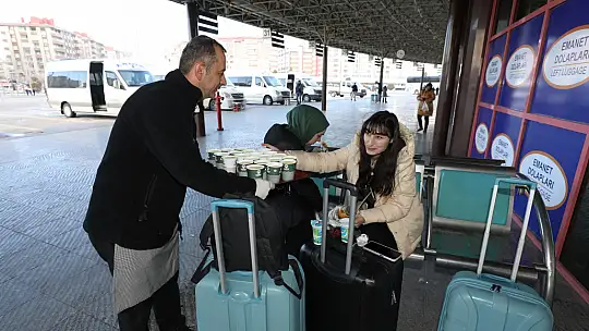 Konya'da depremzedelere  sıcak karşılama