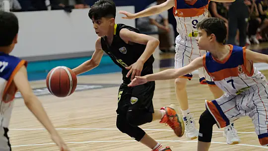 Konya Basketbolda  çifte şampiyonluk