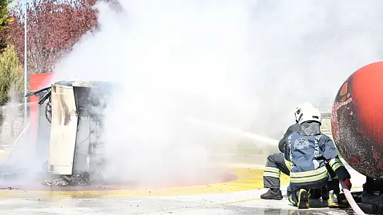 Konya Büyükşehir ve TİKA Makedonyalı İtfaiyecilere Eğitim Verdi